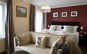 The Waterfront Boutique Hotel